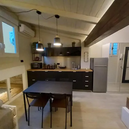La Perla Del Centro Apartment *